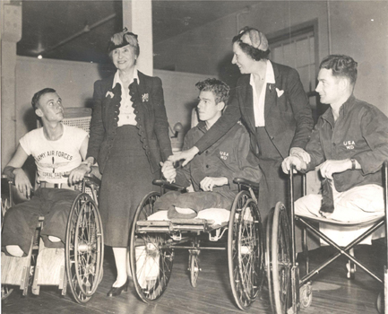 Wounded veterans with Helen Keller