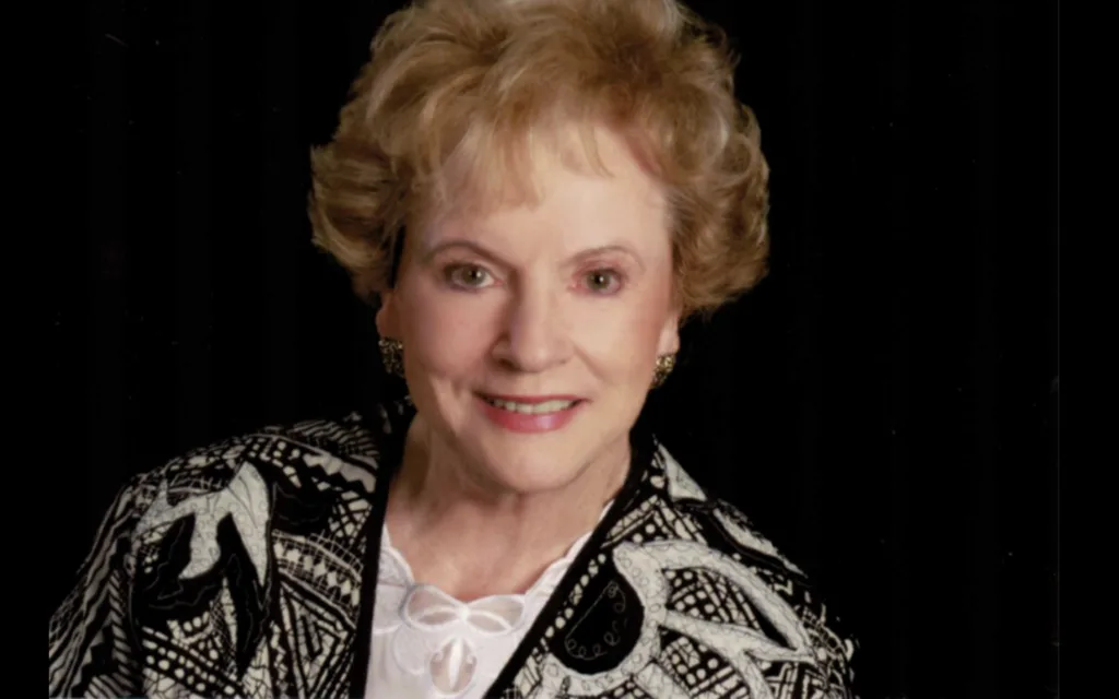 photo of Esther Smith