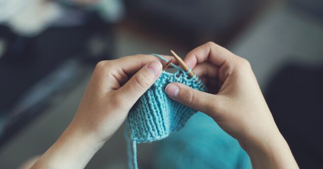 Two hands knitting