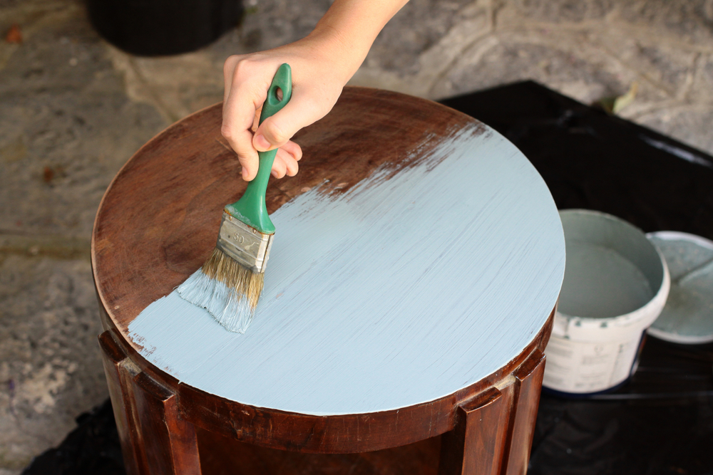 Repainting an end table