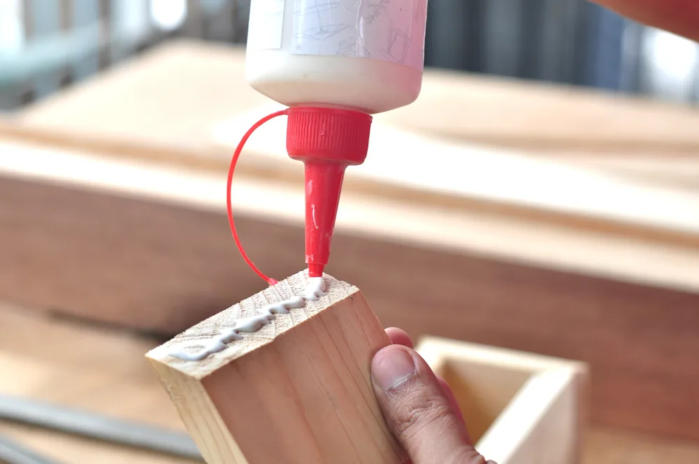 Applying wood glue