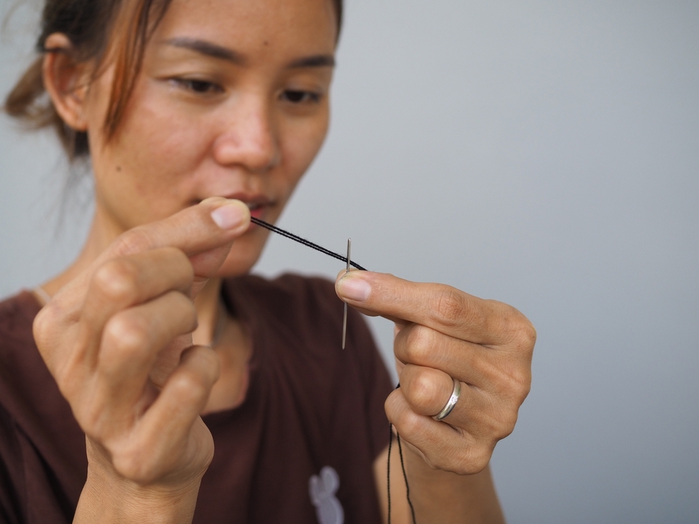 Using a Self-Threading Needle - ConnectCenter